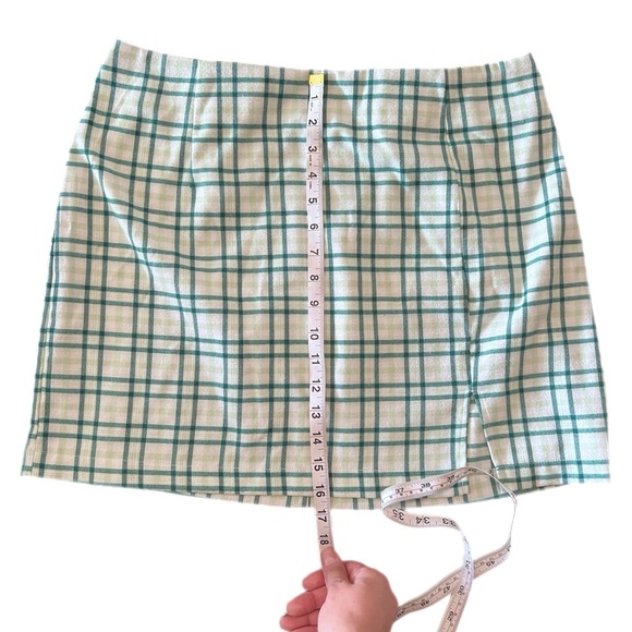 Wild Fable Green and White Plaid Mini Skirt 🏸 - Picture 9 of 10